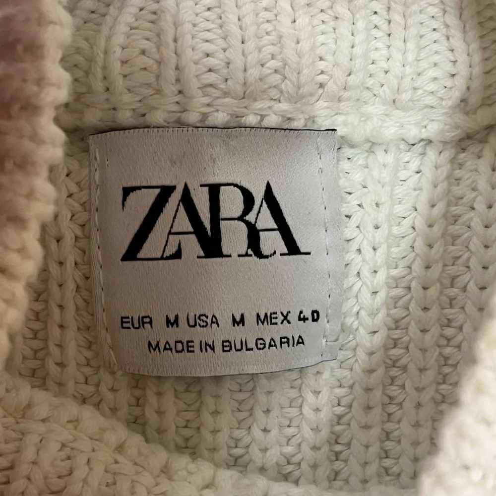Zara Cotton Sweater, Mock Neck, Classic White, Medium - Picture 7 of 8